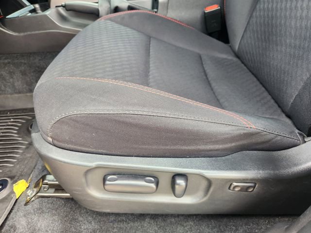 Used 2022 Toyota Tacoma SR5 w/ Technology Package image 18