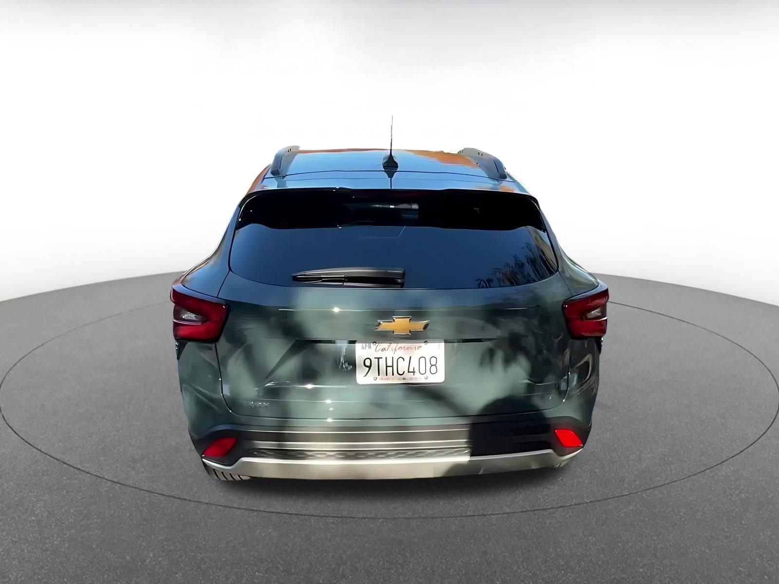 Used 2025 Chevrolet Trax LT image 12