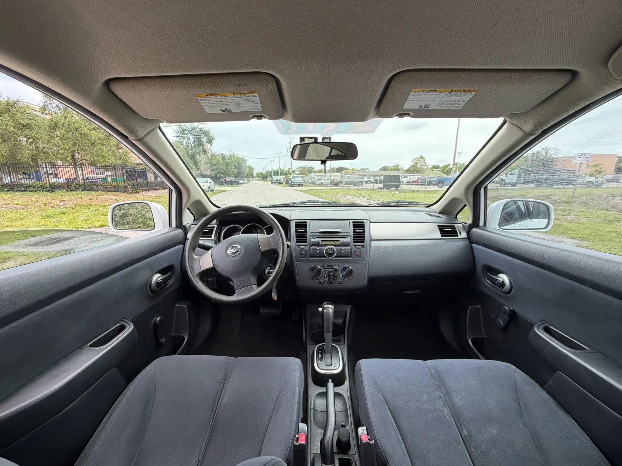 Used 2009 Nissan Versa 1.8 S image 14