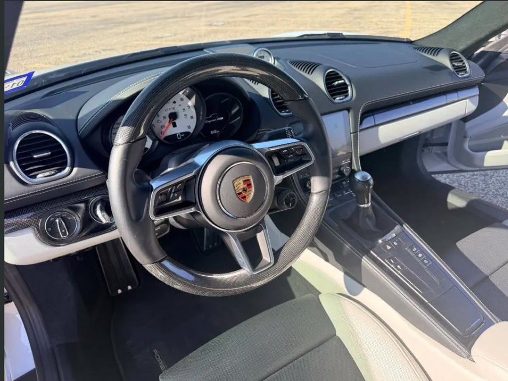 Used 2025 Porsche 718 Cayman GTS RWD image 11