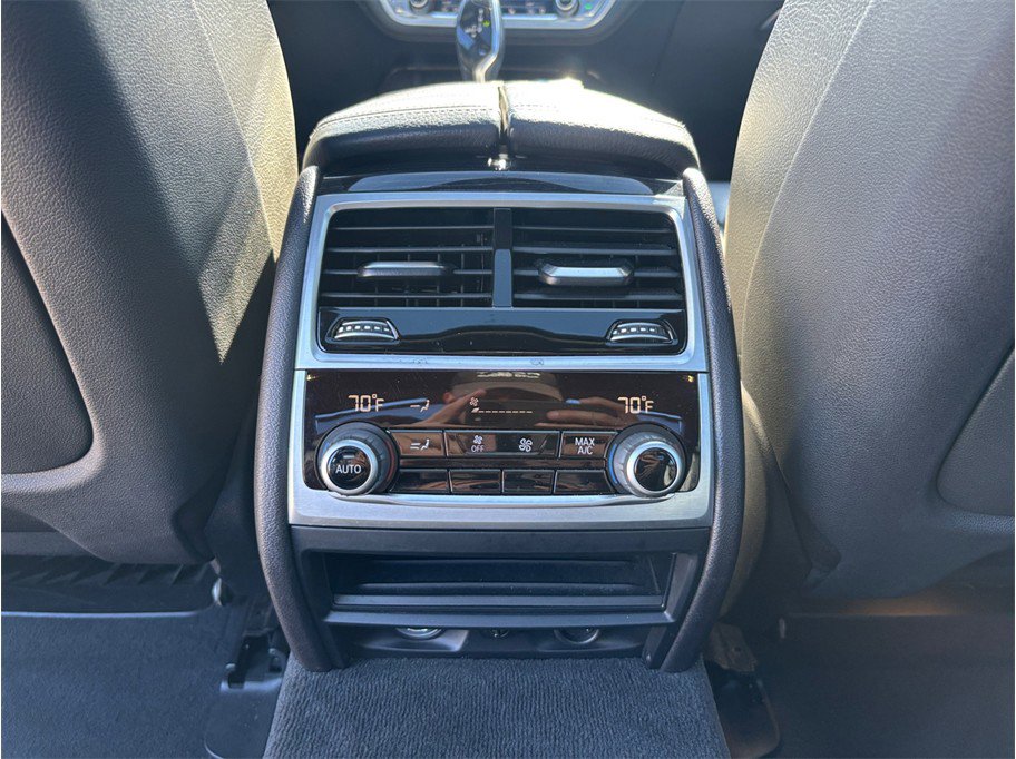 Used 2019 BMW 740i 740i Sedan 4D w/ M Sport Package image 40