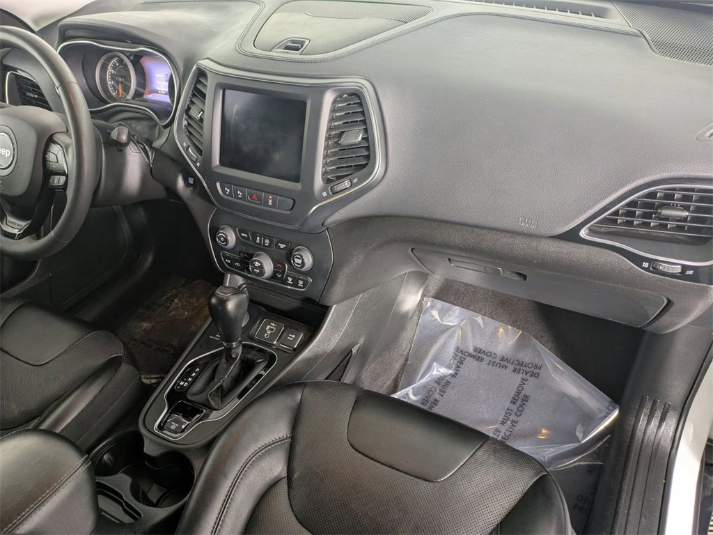 Certified 2023 Jeep Cherokee Altitude Lux image 29