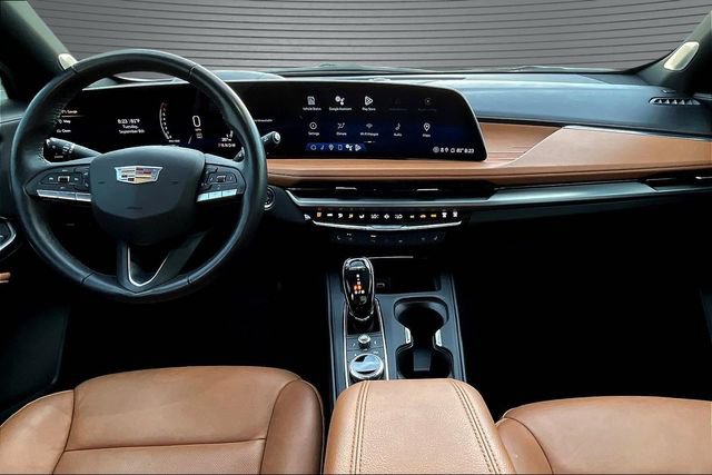 Certified 2024 Cadillac XT4 Premium Luxury w/ Technology Package FWD image 7