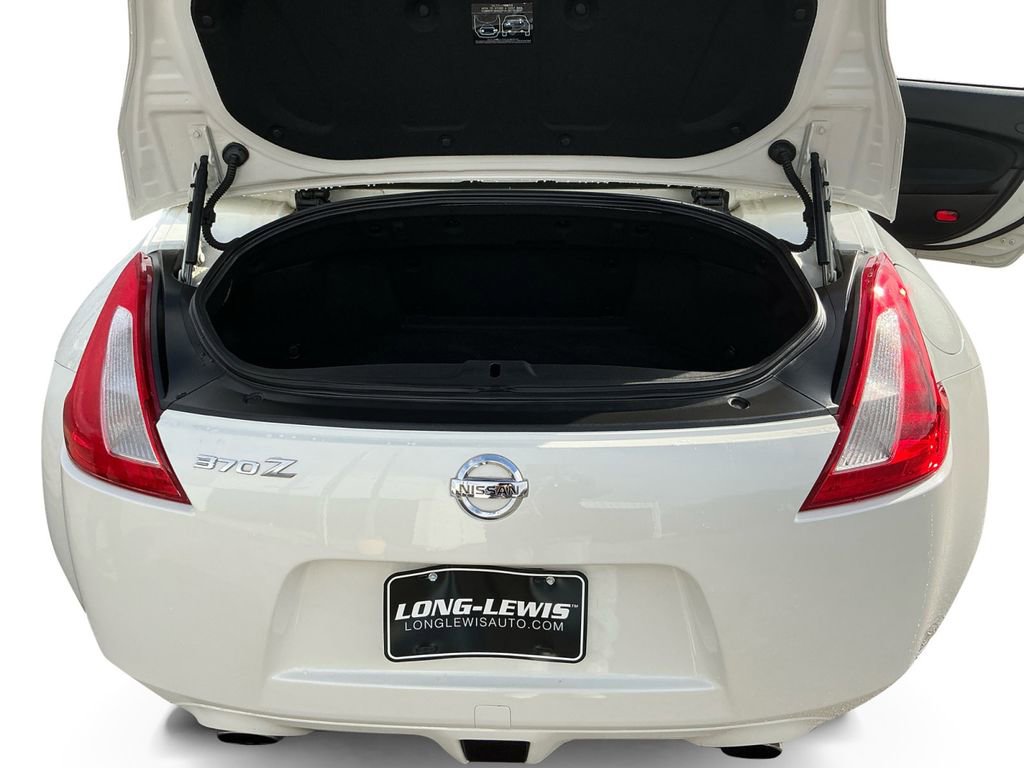 Used 2010 Nissan 370Z Touring image 24