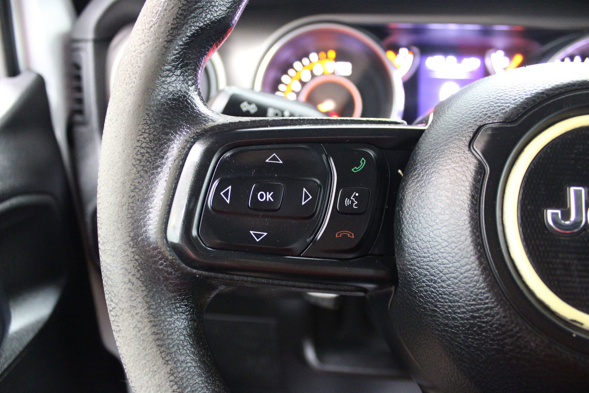 Used 2018 Jeep Wrangler Unlimited Sport image 30