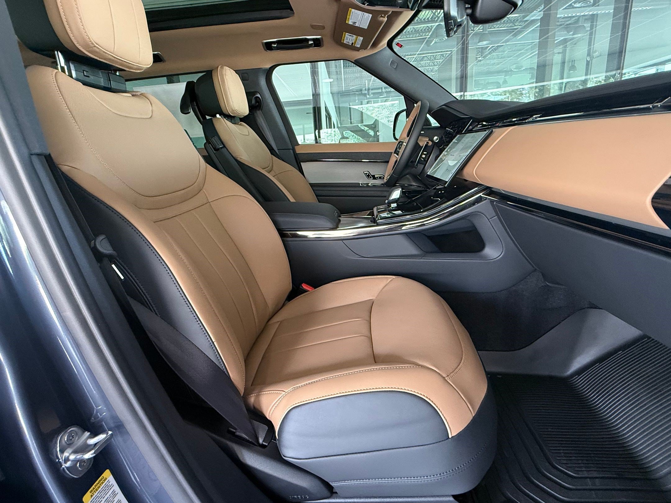 New 2026 Land Rover Range Rover Sport Dynamic SE AWD/4WD image 31