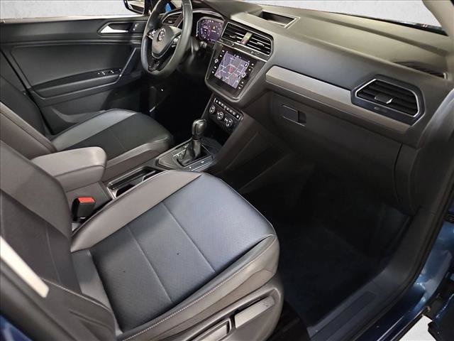 Used 2020 Volkswagen Tiguan SEL w/ Tiguan Three-Row MDO Package FWD image 23