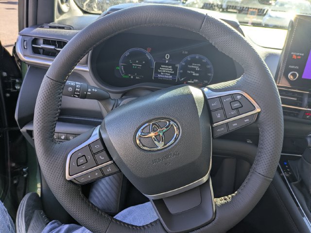 New 2026 Toyota Sienna Platinum AWD/4WD image 21