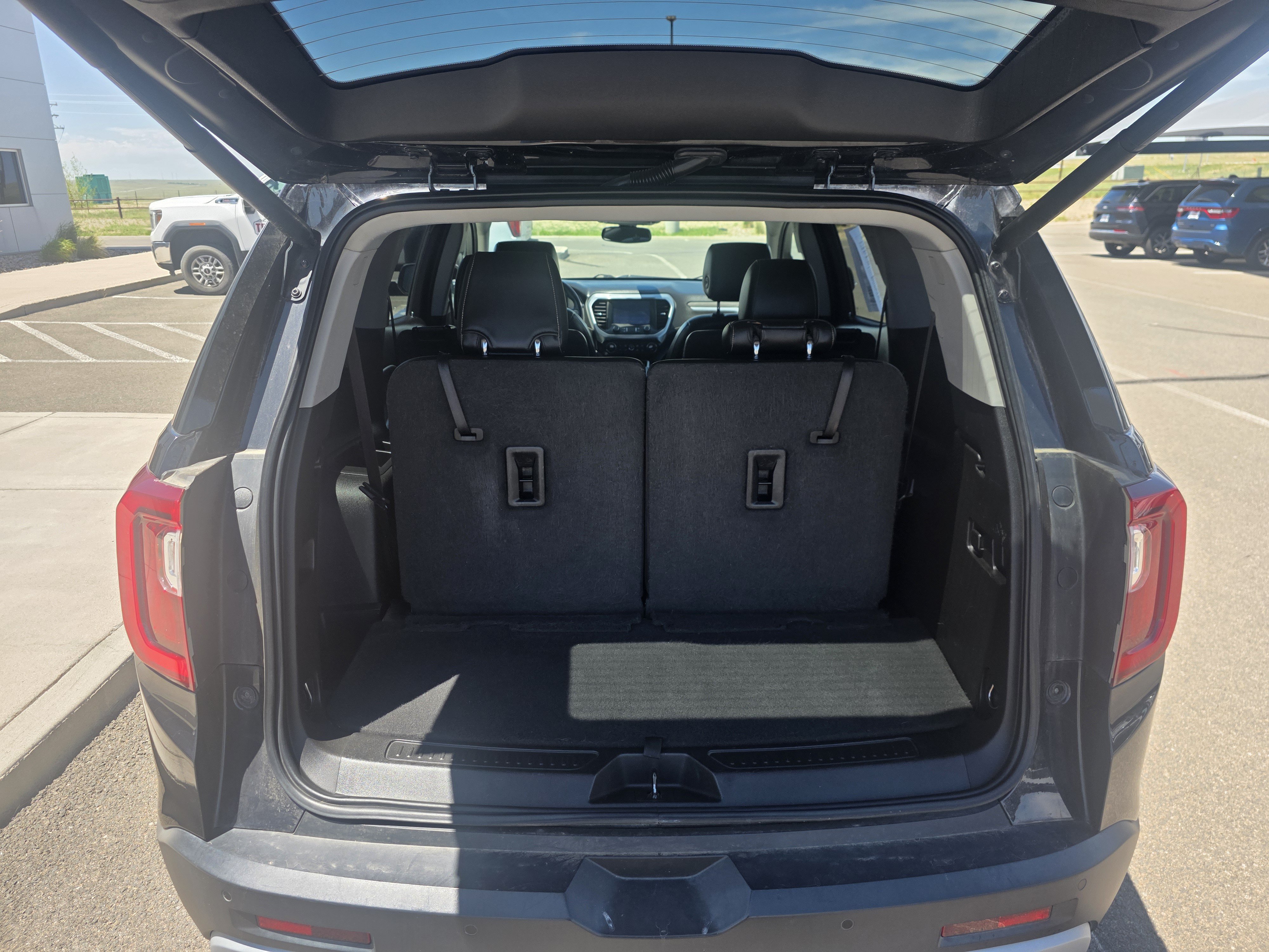 Used 2020 GMC Acadia SLT AWD/4WD image 15
