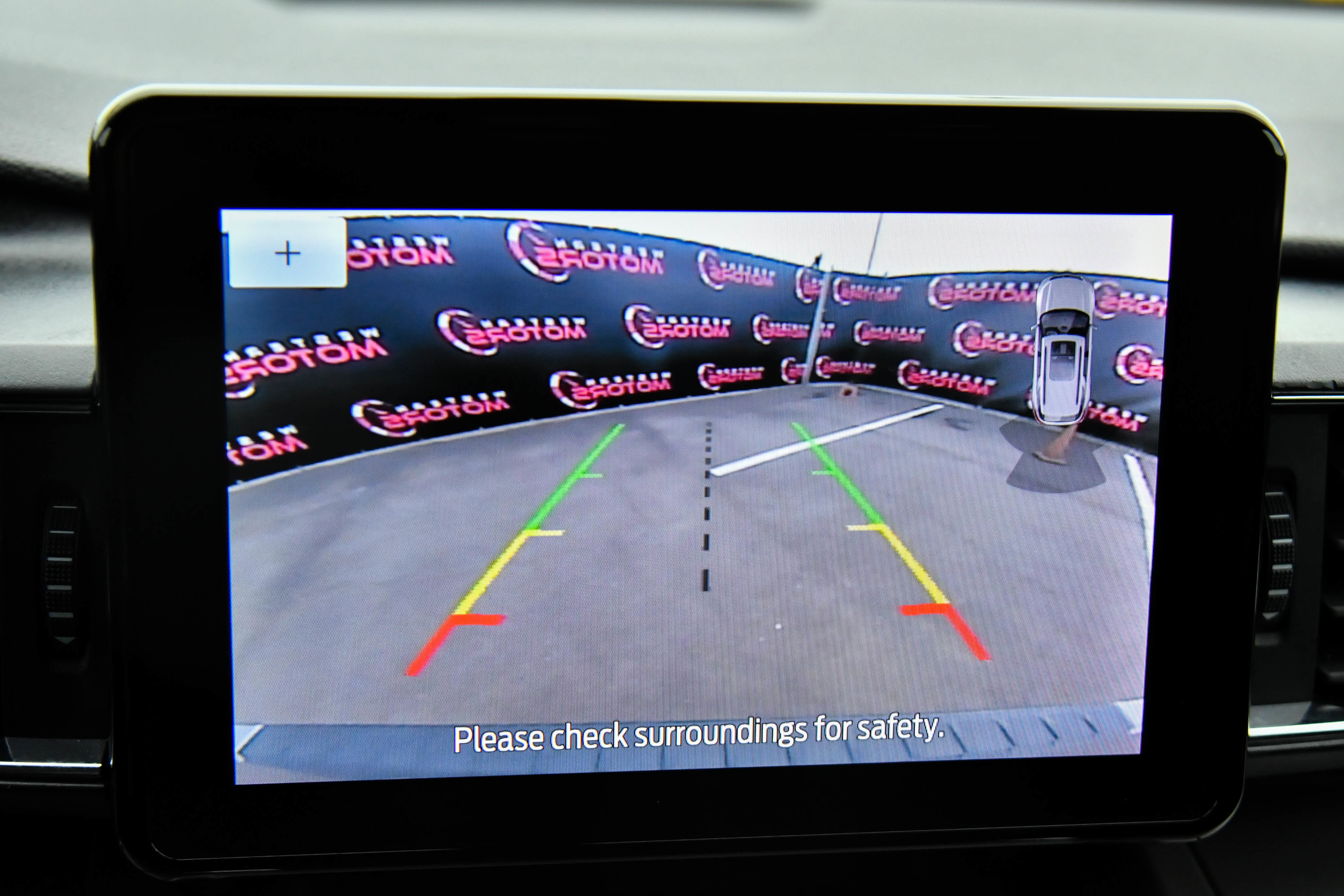 Used 2022 Ford Explorer XLT w/ Equipment Group 202A image 18