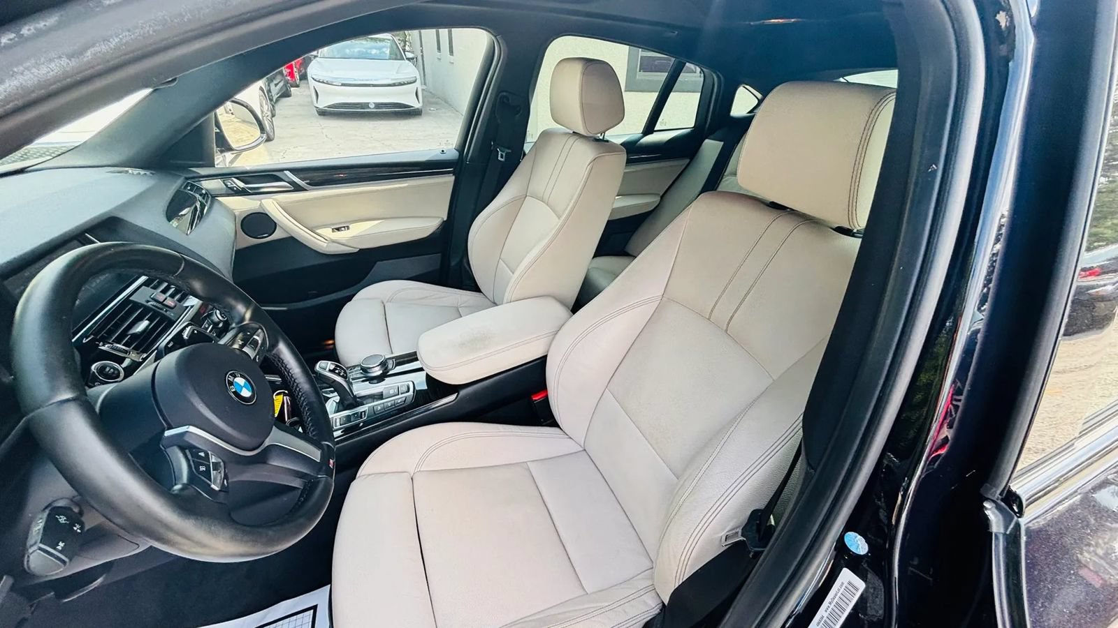 Used 2018 BMW X4 xDrive28i AWD/4WD image 9