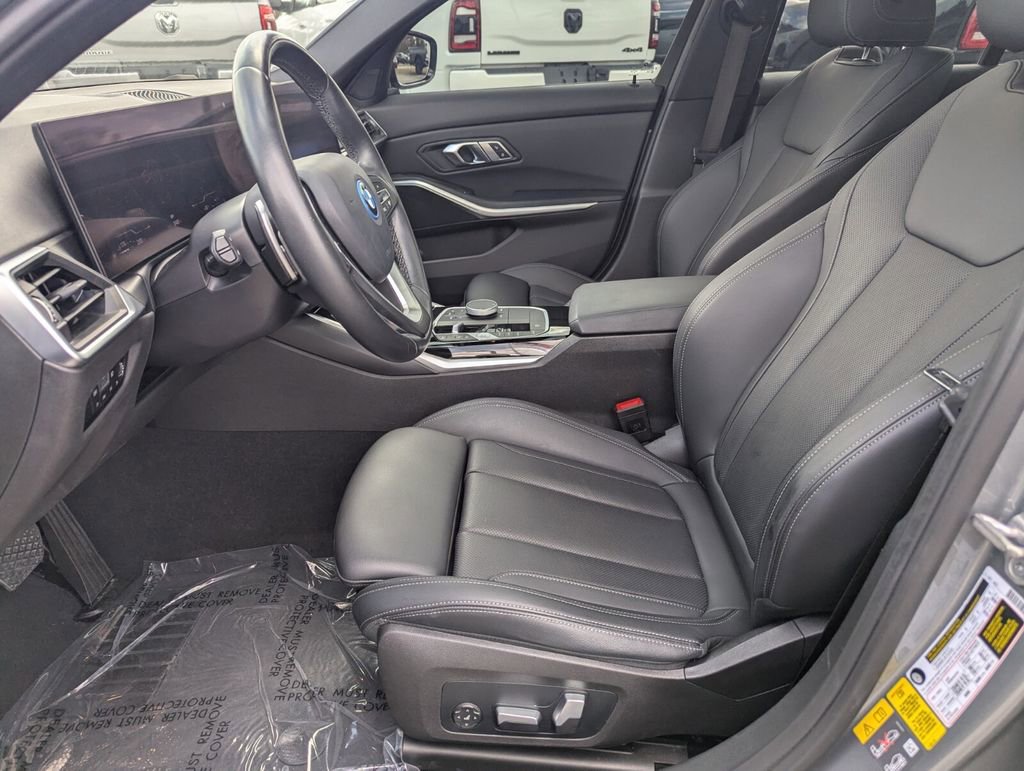 Used 2023 BMW 330e w/ Driving Assistance Package image 22