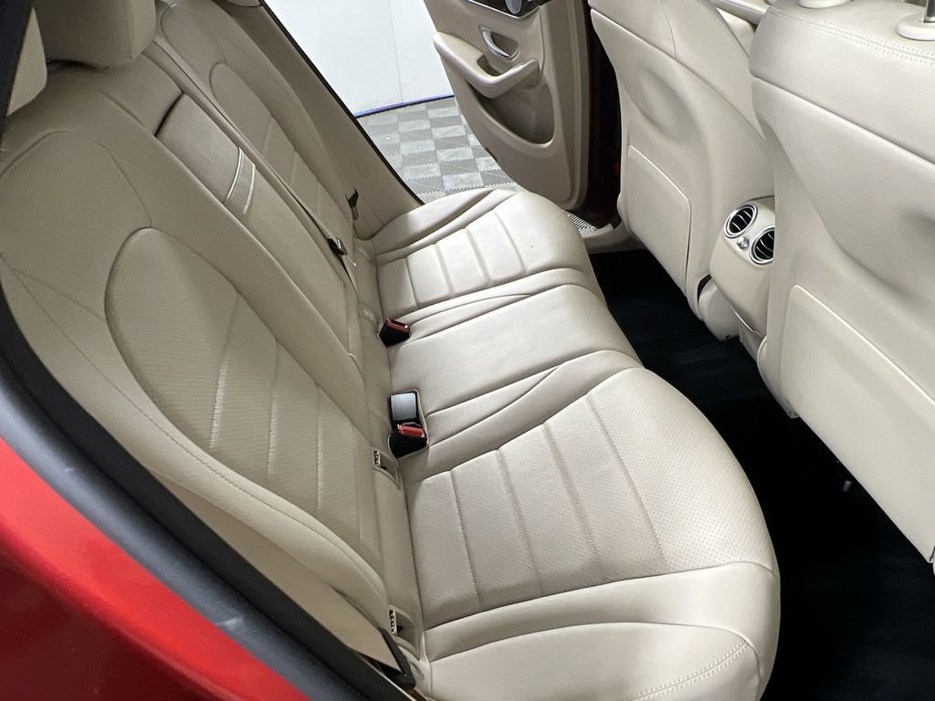 Used 2019 Mercedes-Benz GLC 300 4MATIC image 26