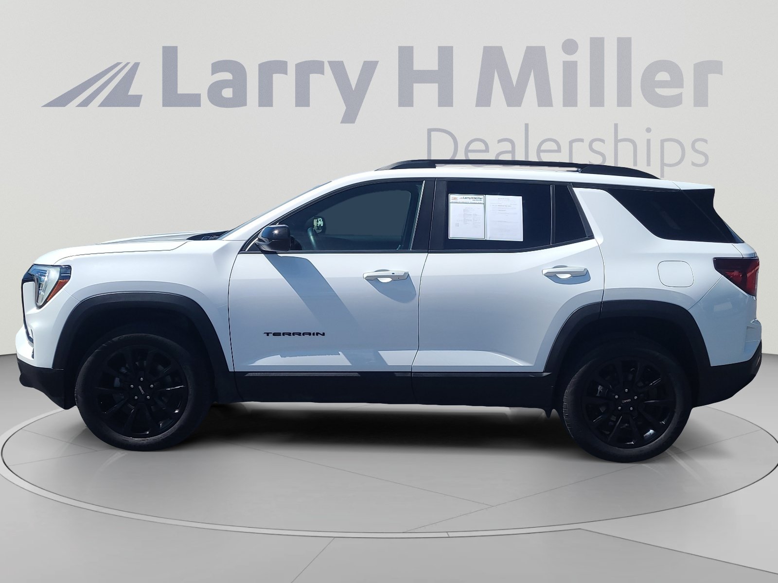 Used 2026 GMC Terrain Elevation w/ Elevation Premium Package AWD/4WD image 2