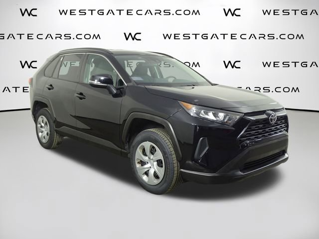 Used 2021 Toyota RAV4 LE video 2