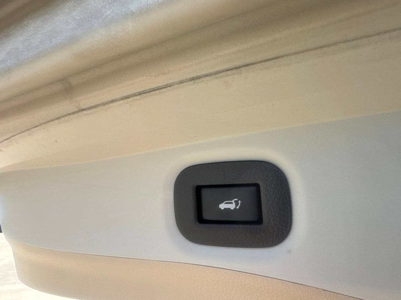 Used 2019 Nissan Rogue SV w/ Sun & Sound Touring Package FWD image 37