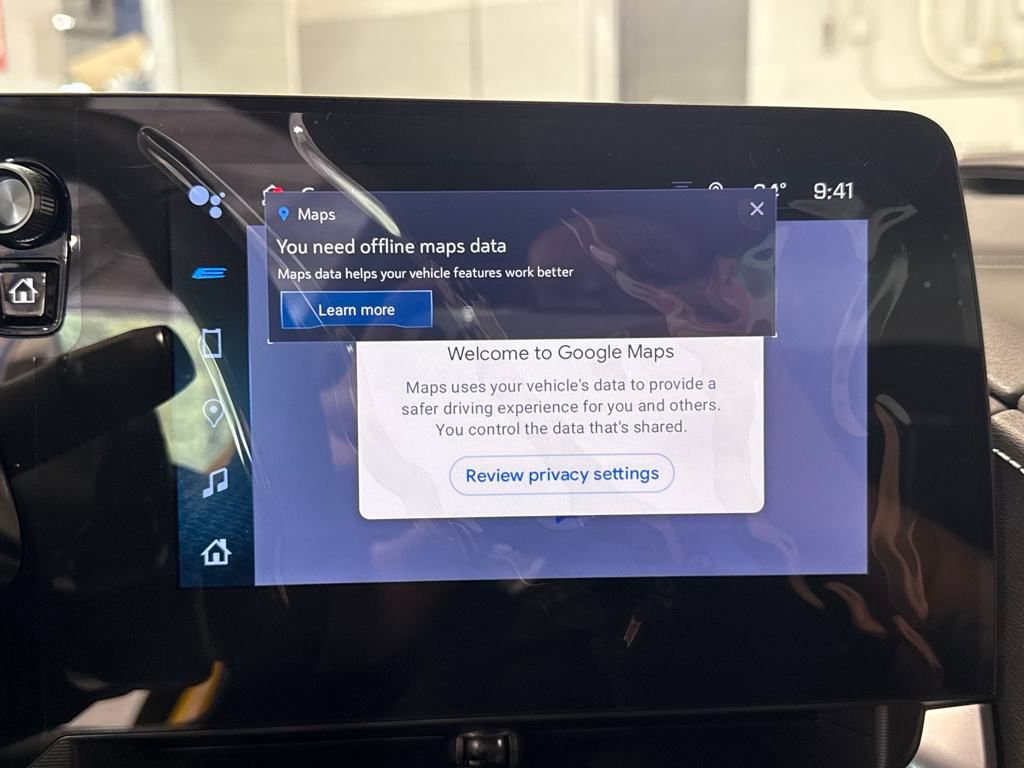 New 2025 Chevrolet Corvette E-Ray image 17