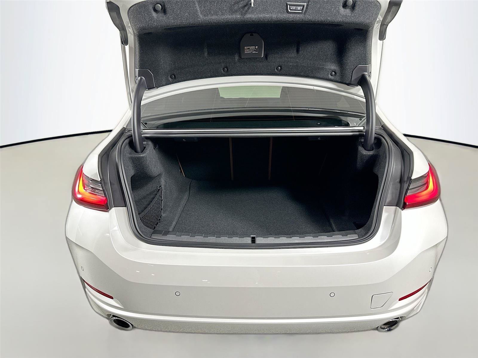 New 2025 BMW 330i Sedan w/ Premium Package RWD image 58