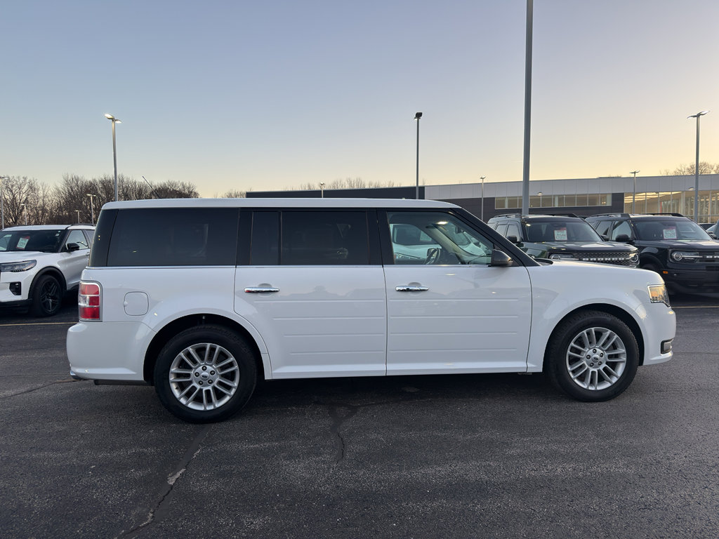 Used 2019 Ford Flex SEL w/ Class III Trailer Tow Package image 4