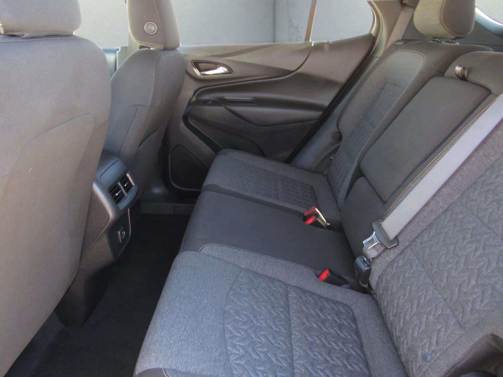 Used 2023 Chevrolet Equinox LT FWD image 13