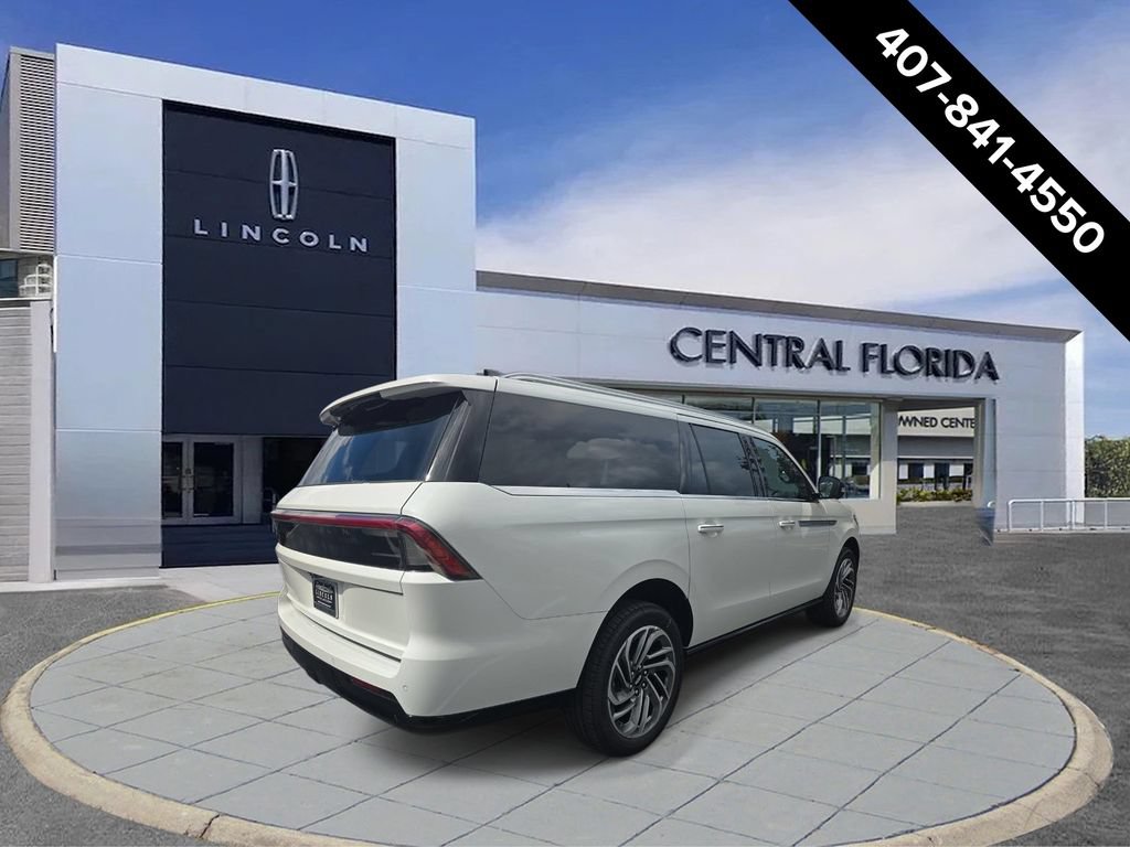 New 2027 Lincoln Navigator L Reserve RWD image 3