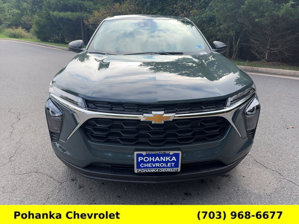 New 2026 Chevrolet Trax LS FWD image 2