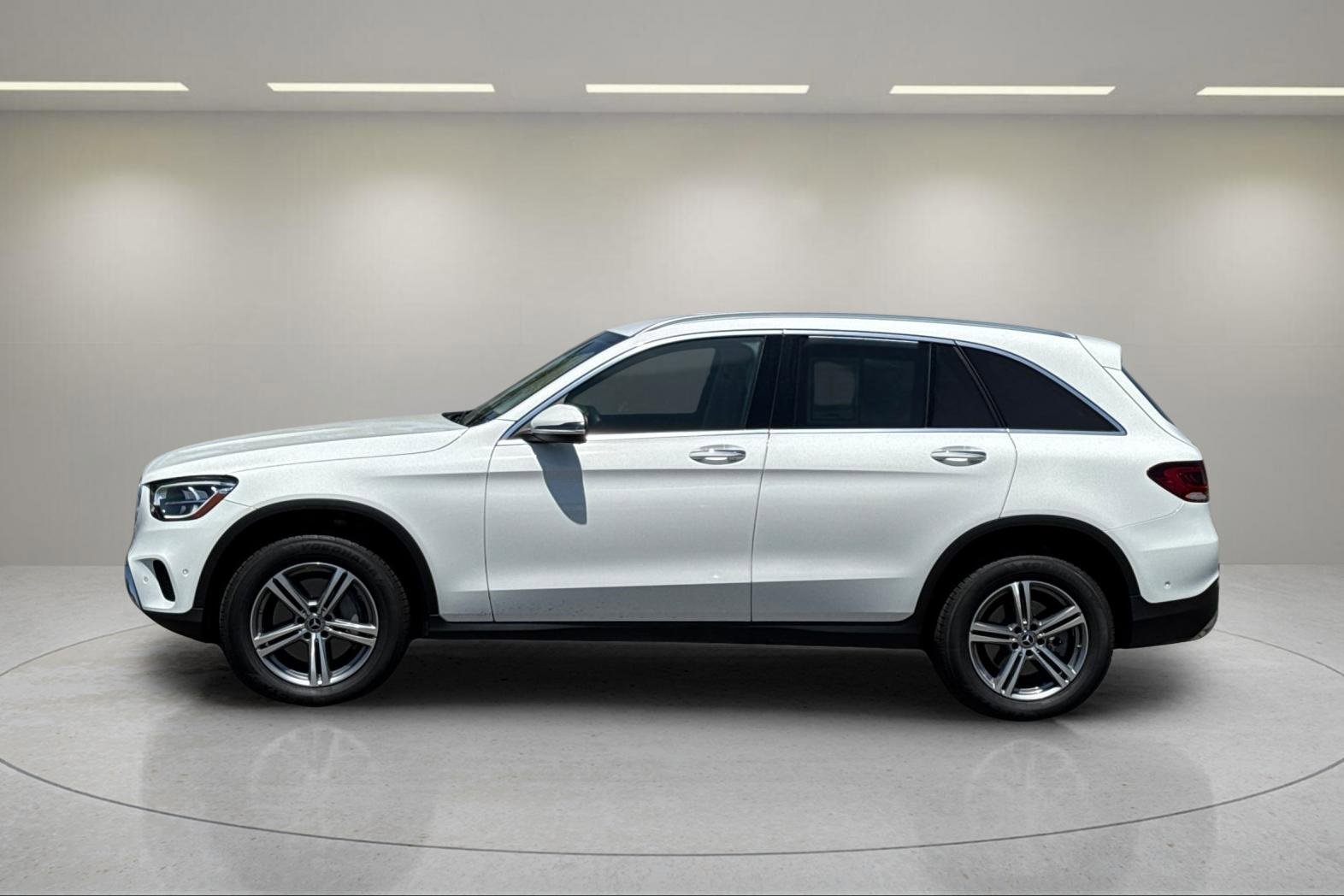 Used 2022 Mercedes-Benz GLC 300 4MATIC image 6