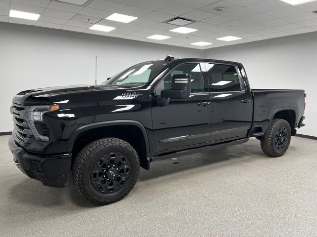 Used 2024 Chevrolet Silverado 3500 High Country w/ Technology Package AWD/4WD image 6