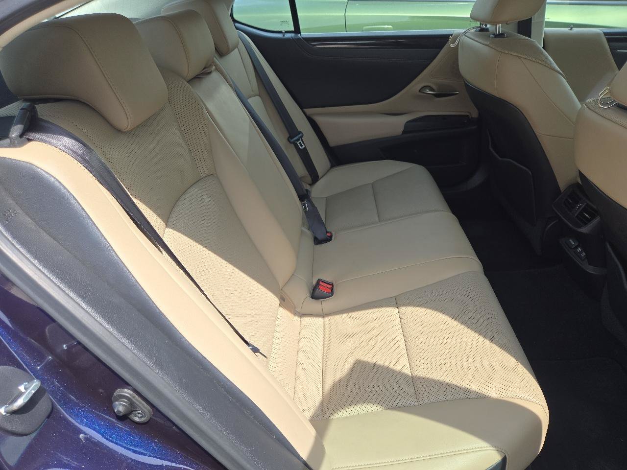 Used 2020 Lexus ES 350 w/ Premium Package FWD image 37