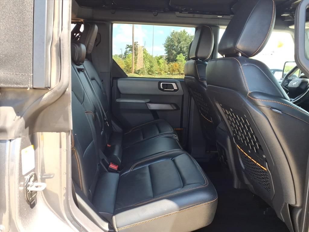 Used 2023 Ford Bronco Badlands AWD/4WD image 15