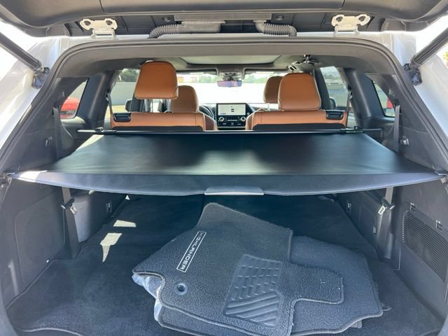 Used 2023 Toyota Highlander Platinum FWD image 60