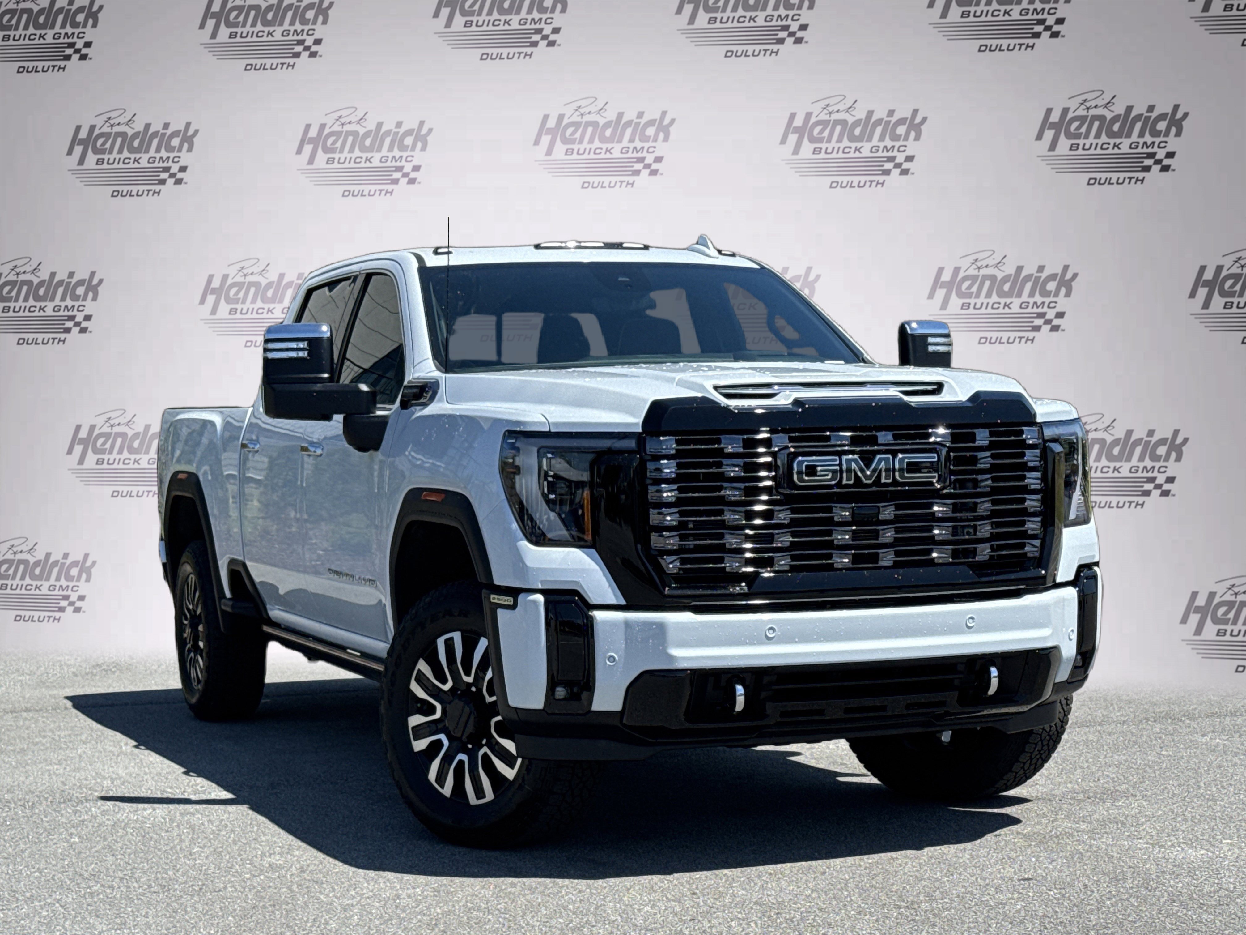 New 2026 GMC Sierra 2500 Denali Ultimate AWD/4WD image 2