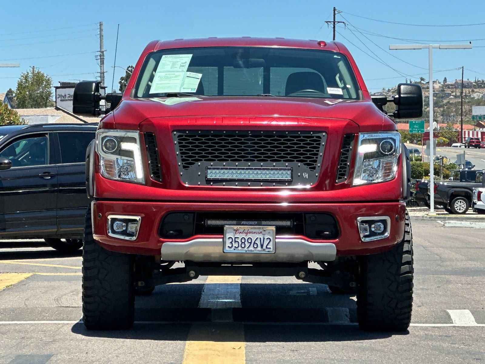 Used 2018 Nissan Titan PRO-4X w/ Pro-4x Utility Package AWD/4WD image 7