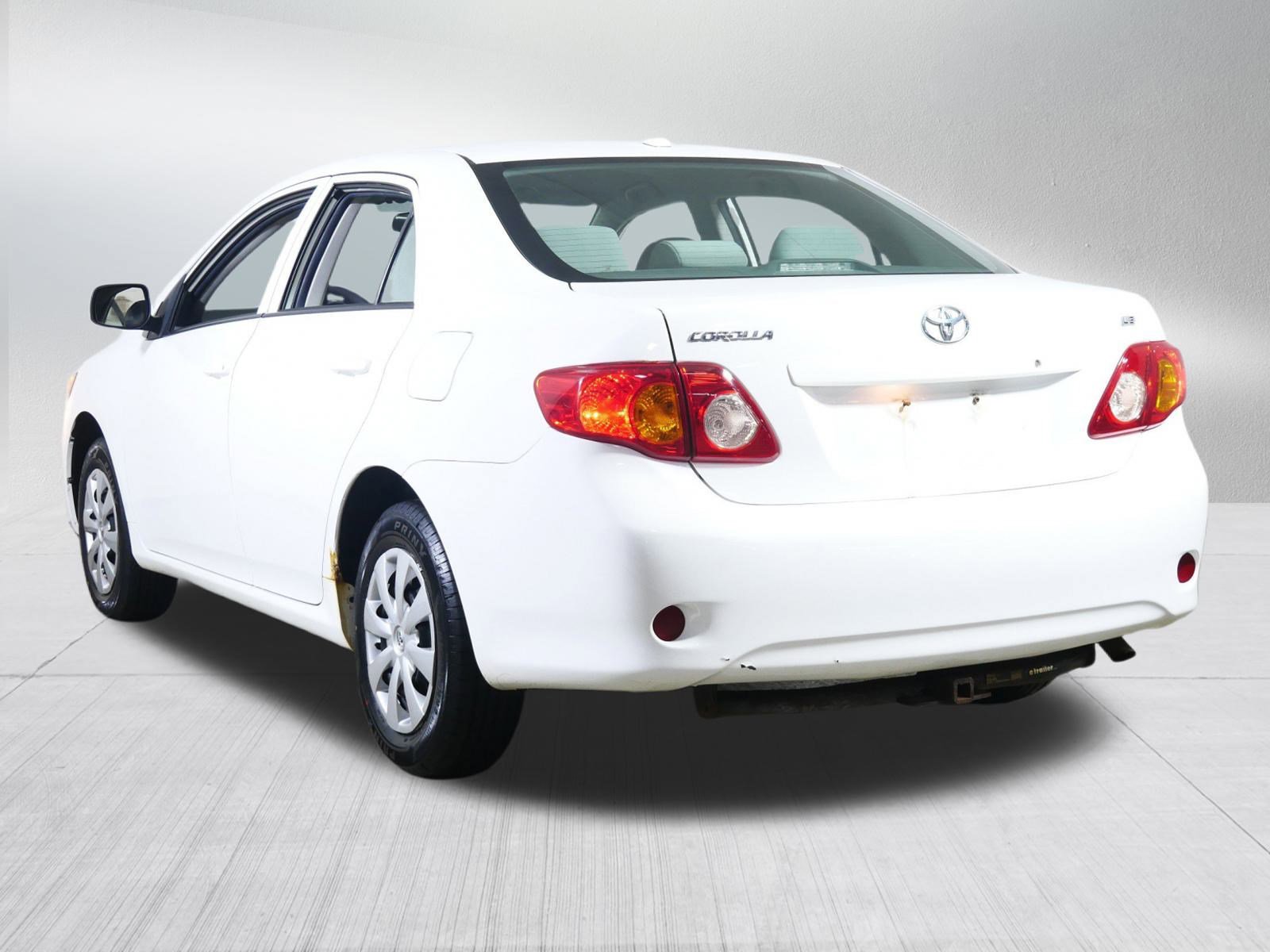 Used 2010 Toyota Corolla LE image 5