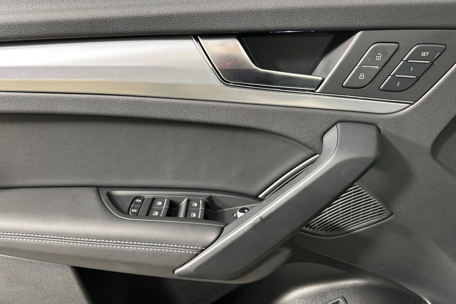 Used 2023 Audi Q5 2.0T Premium Plus w/ Premium Plus Package image 10