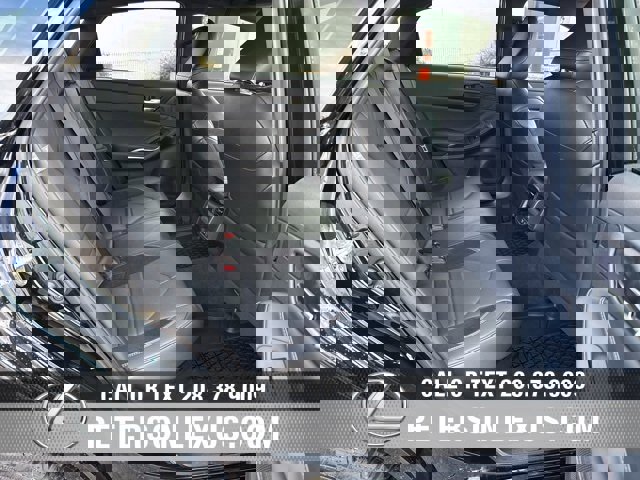 Used 2022 Toyota Avalon XSE image 18