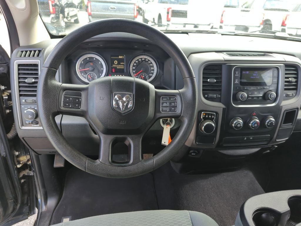 Used 2015 RAM 1500 Express RWD image 15