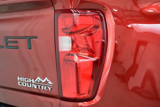 Used 2022 Chevrolet Silverado 3500 High Country w/ Safety Package II image 23