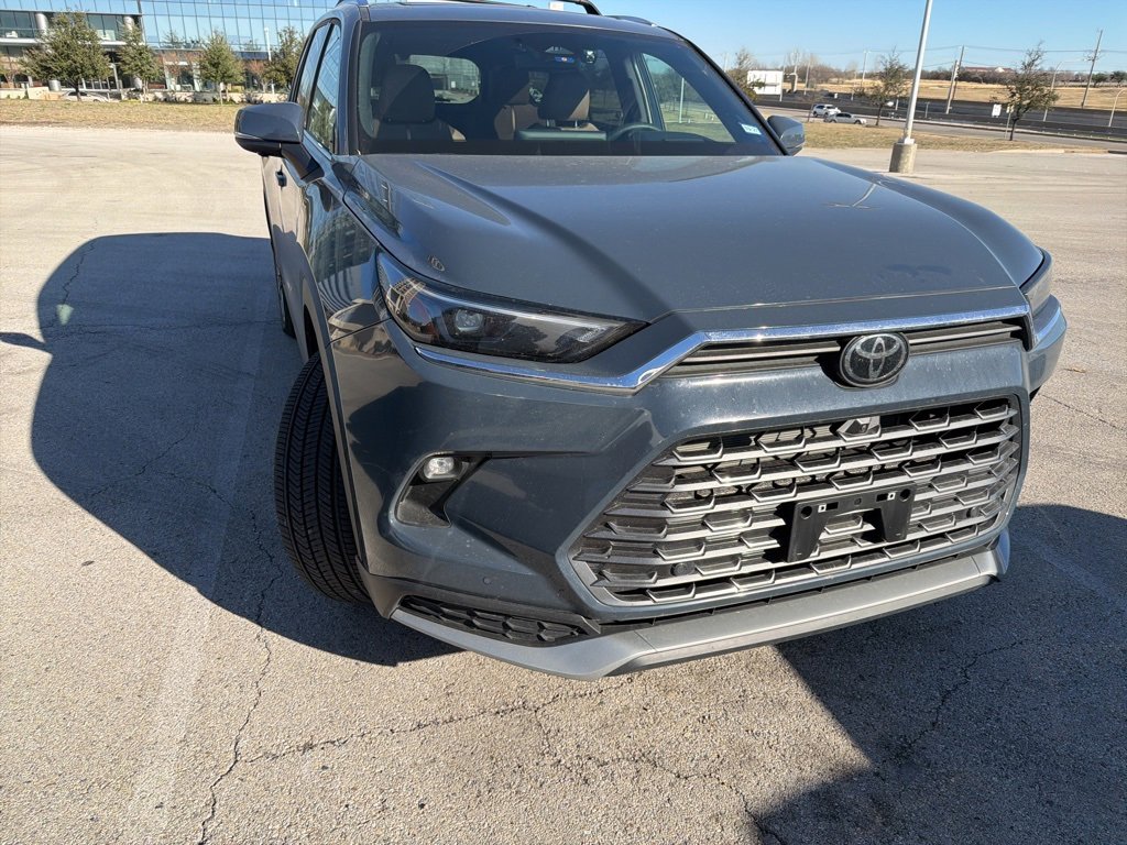 Used 2025 Toyota Grand Highlander MAX Platinum image 1