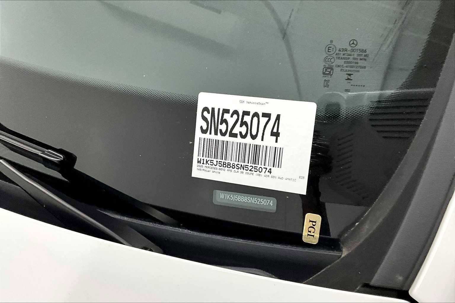 New 2025 Mercedes-Benz CLA 35 AMG 4MATIC image 22