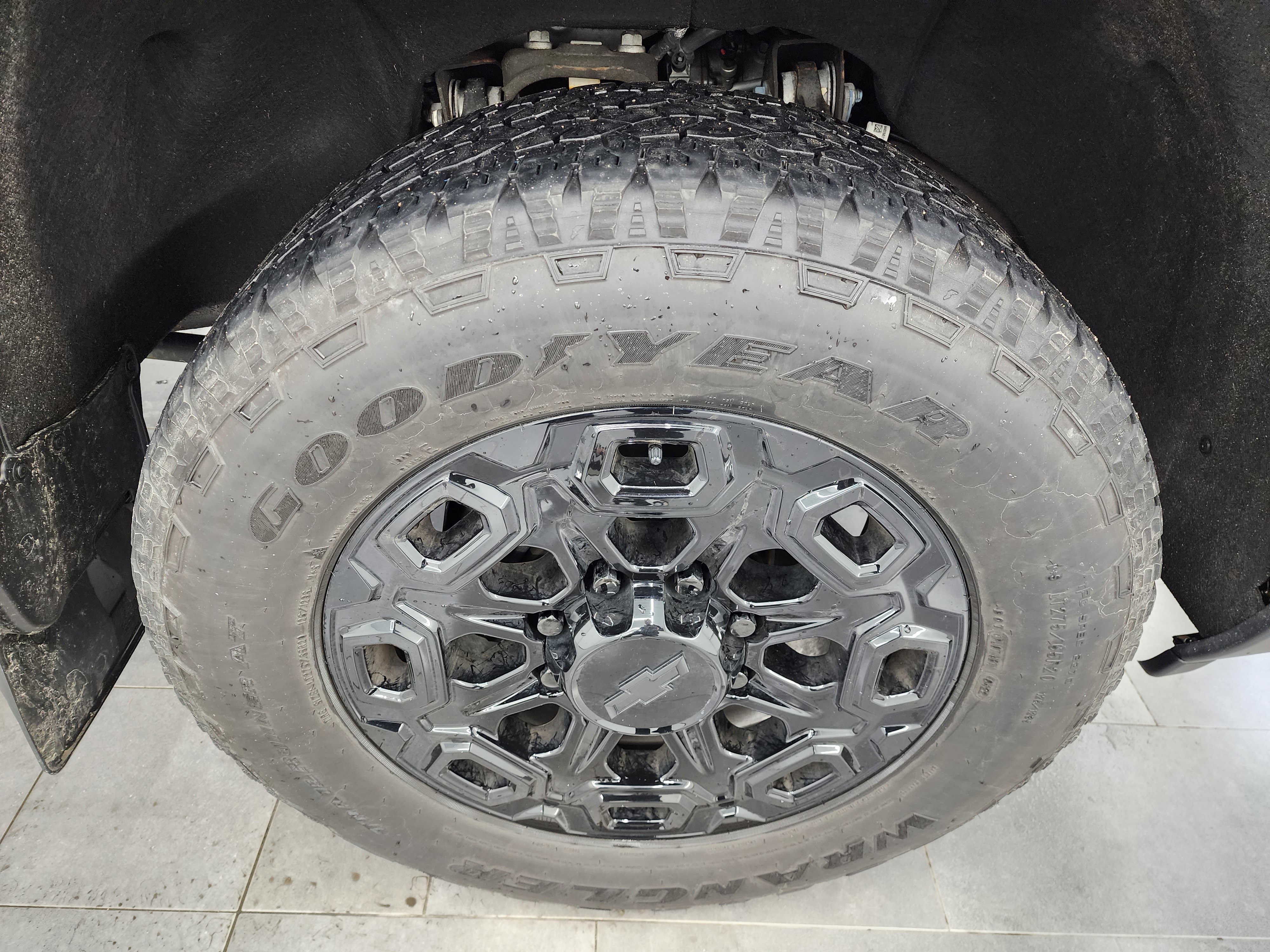 Used 2024 Chevrolet Silverado 3500 LT w/ Convenience Package image 3