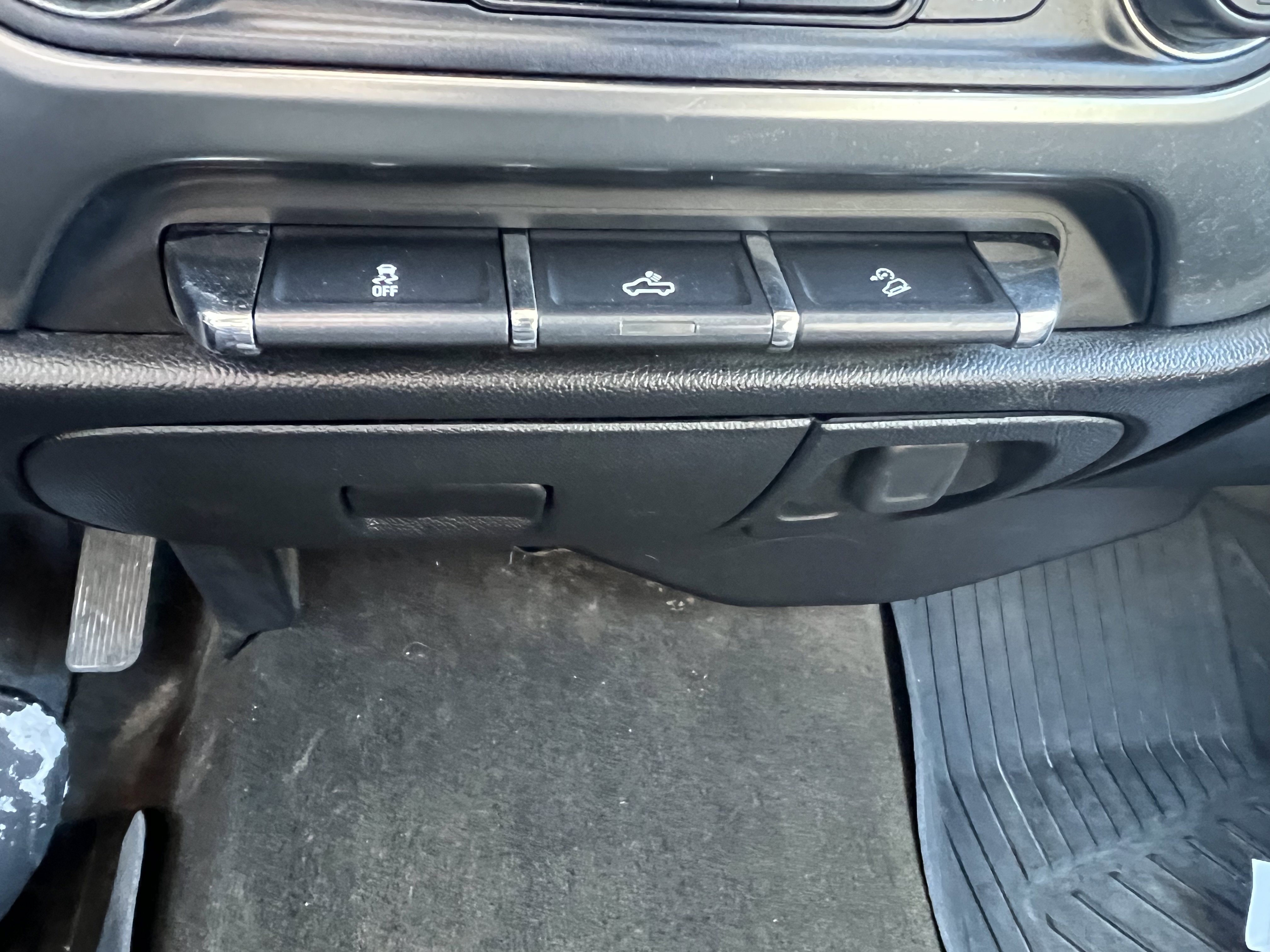 Used 2017 Chevrolet Silverado 3500 LT image 19