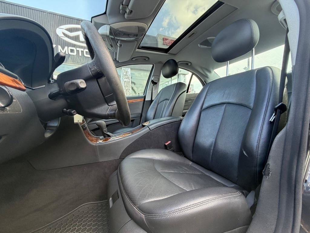 Used 2004 Mercedes-Benz E 320 Sedan image 12