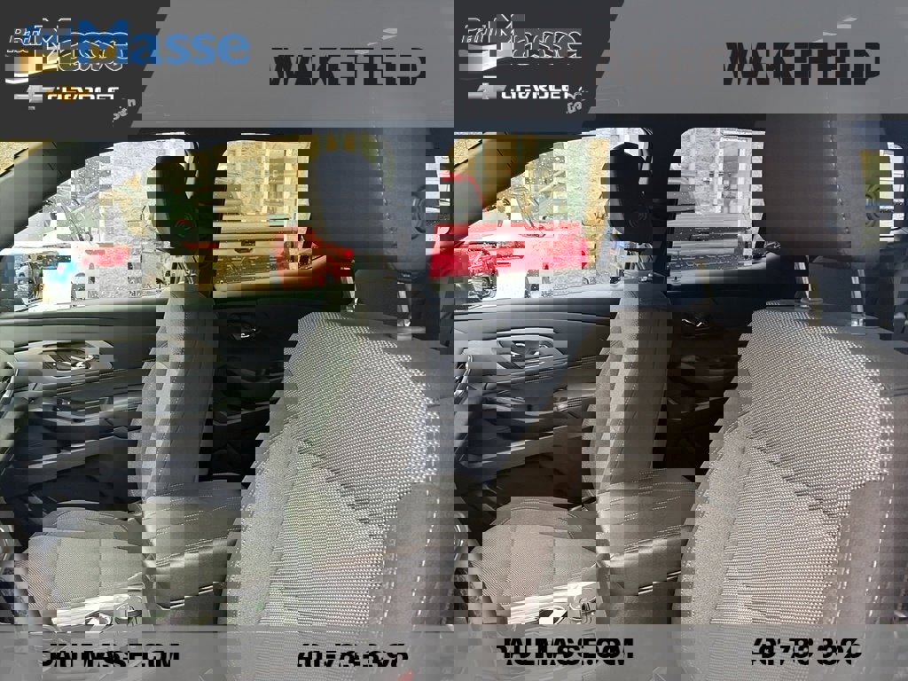 Certified 2023 Chevrolet Traverse LT w/ Rear Camera Mirror Package image 7