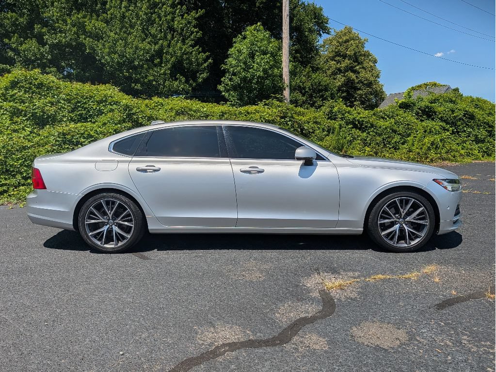 Used 2018 Volvo S90 T5 Momentum w/ Convenience Package AWD/4WD image 4