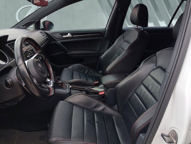 Used 2016 Volkswagen GTI SE image 7