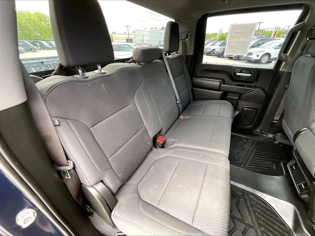 Used 2023 Chevrolet Silverado 2500 Custom w/ Custom Value Package AWD/4WD image 15