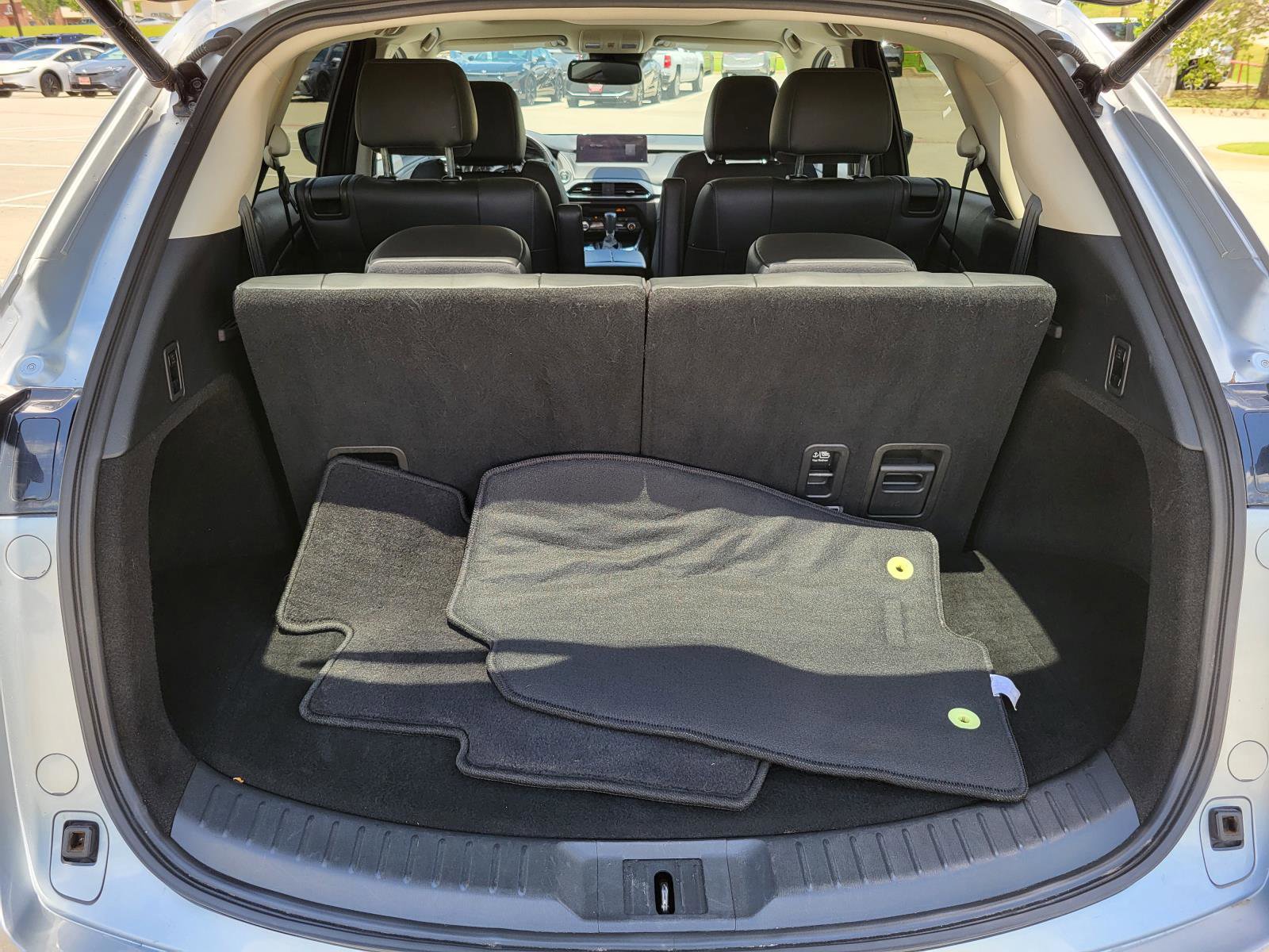 Used 2023 MAZDA CX-9 Touring image 9