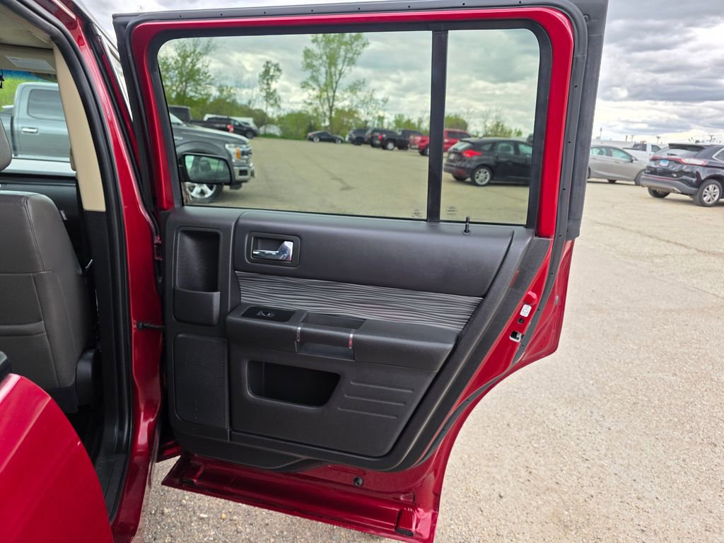 Used 2018 Ford Flex Limited w/ Equipment Group 303A AWD/4WD image 26