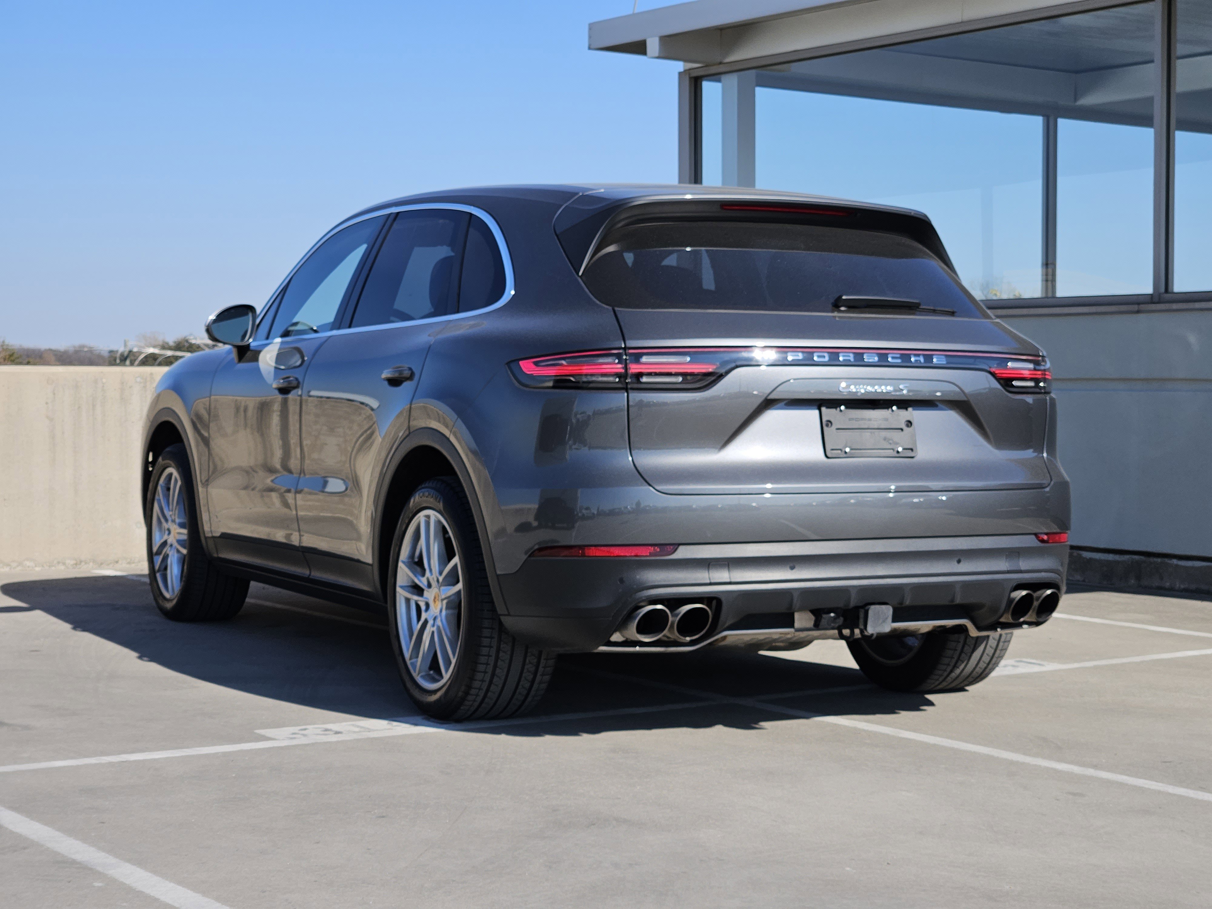 Certified 2022 Porsche Cayenne S image 3